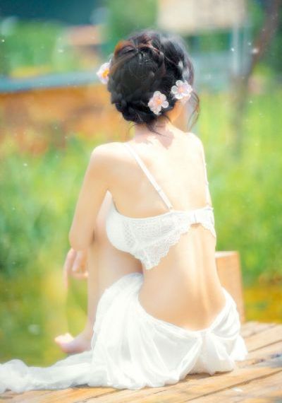 强行扒开小受双腿进入在线看_高清完整视频观看