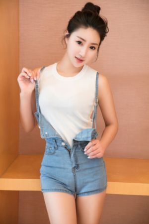 夫人别抠了你老公有亿万家产短剧_英文版字幕